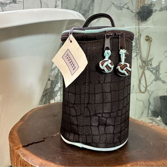 NWT Stephanie Johnson Toiletry Bag reusable container shampoo conditioner - Picture 3 of 11